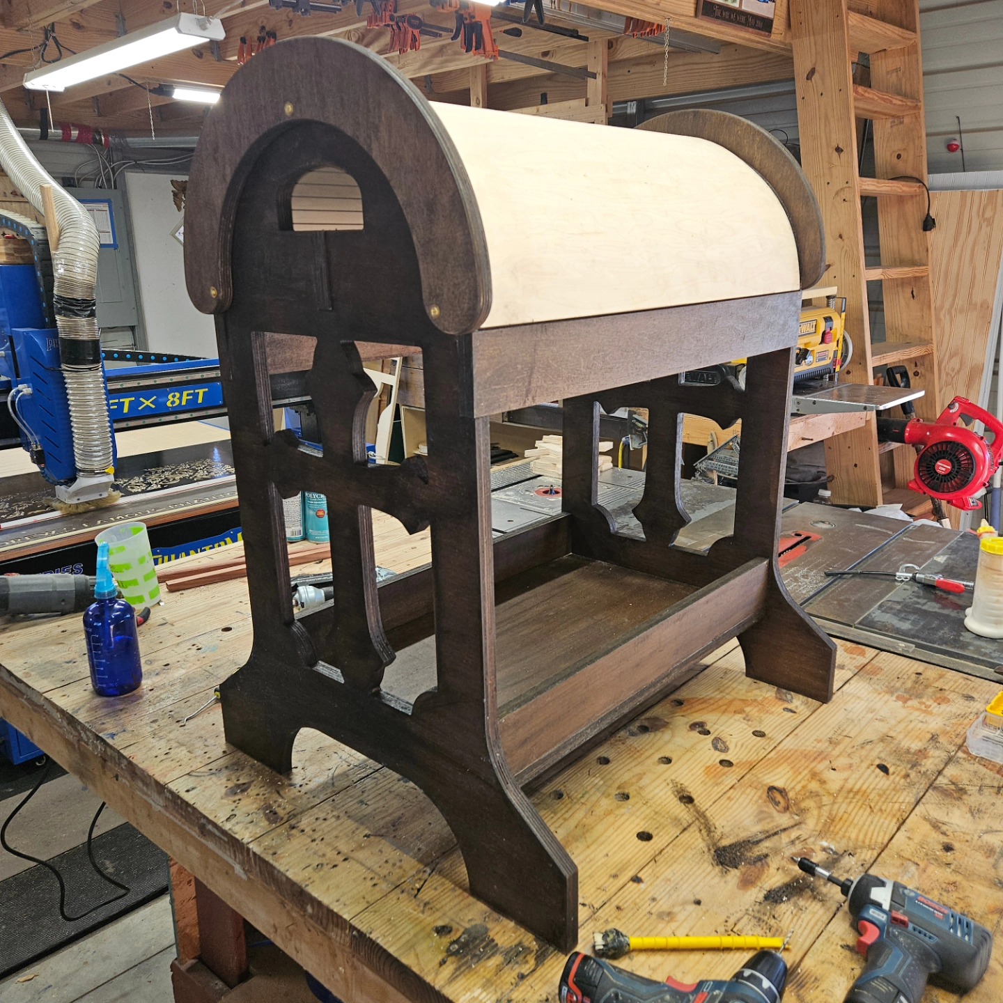 saddle or blanket stand